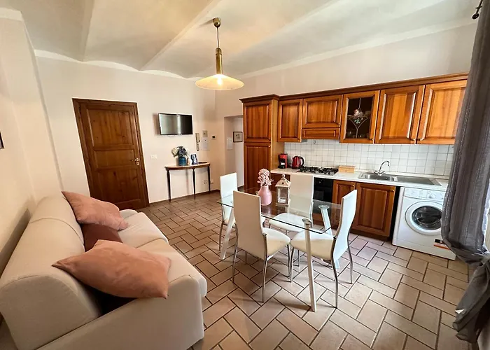 Portica Apartment