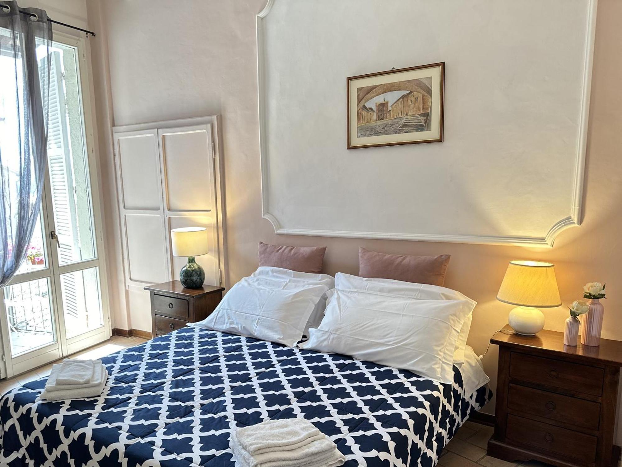 Portica Apartment *